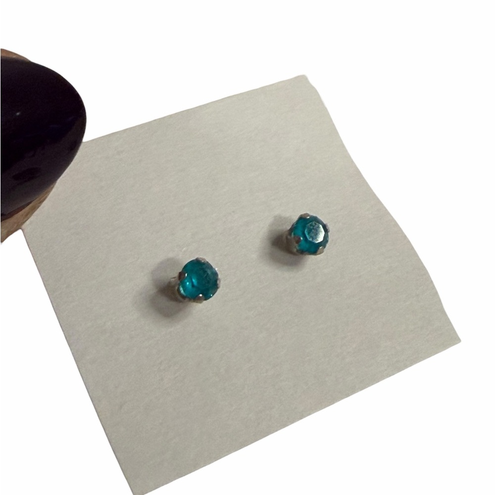 Elegant March Birthstone Sea-Blue Aquamarine Stud Earrings
